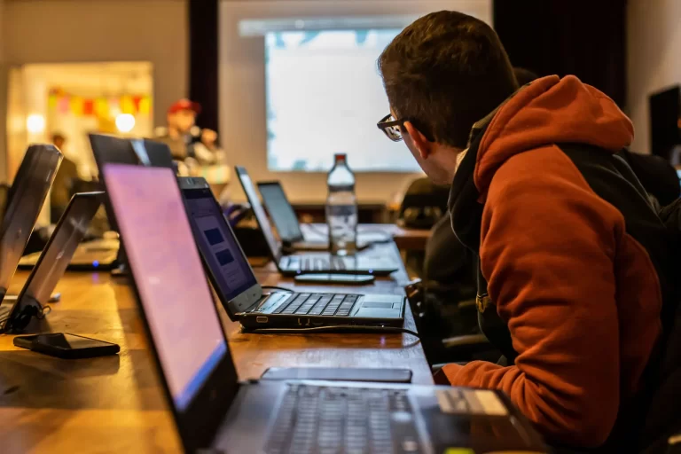 Saber dirección con el número de DNI en Perú